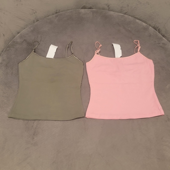 Y2k NWT Tank tops/Cami with adjustable straps & built in bra Size M - Picture 1 of 11